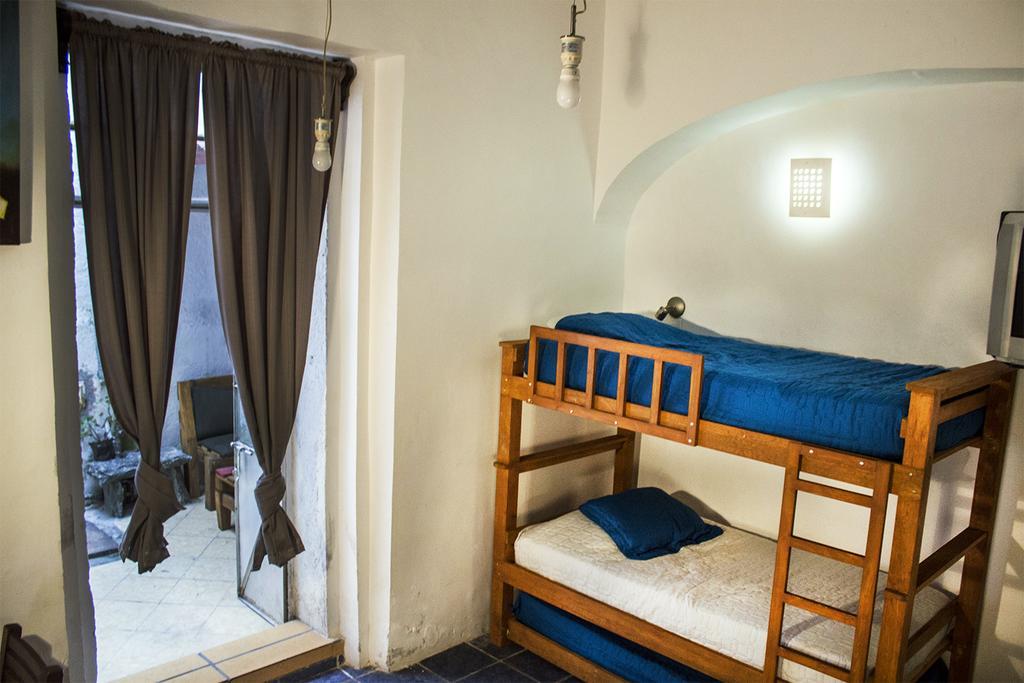 פואבלה Gente De Mas Hostel חדר תמונה