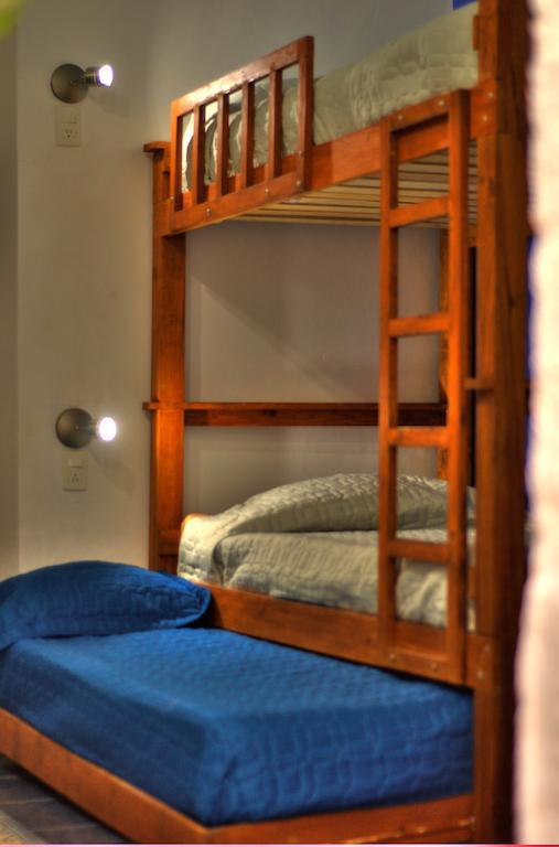 פואבלה Gente De Mas Hostel מראה חיצוני תמונה